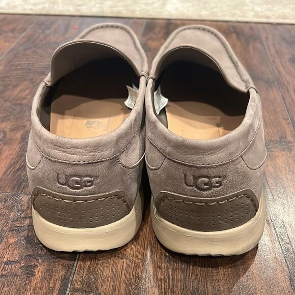 UGG
Fascot Capra Shoe size 13 triple wide in GUC - Picture 2 of 9